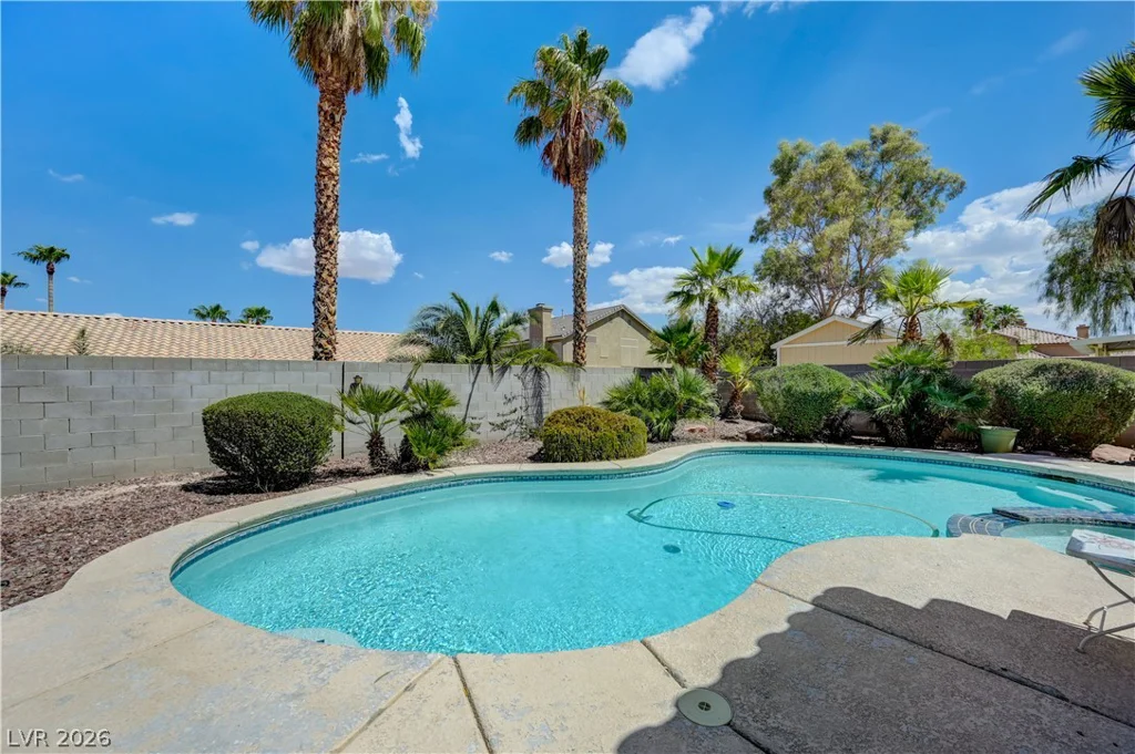 6118 Rising, North Las Vegas, NV 89031
