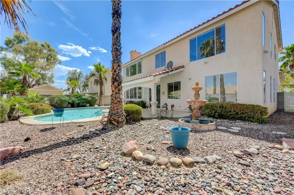 6118 Rising, North Las Vegas, NV 89031
