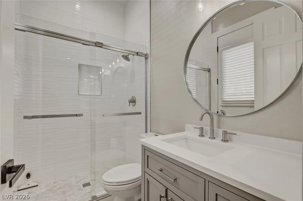 304 Queens Gate, Las Vegas, NV 89145