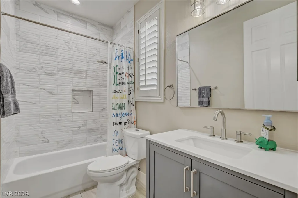 304 Queens Gate, Las Vegas, NV 89145
