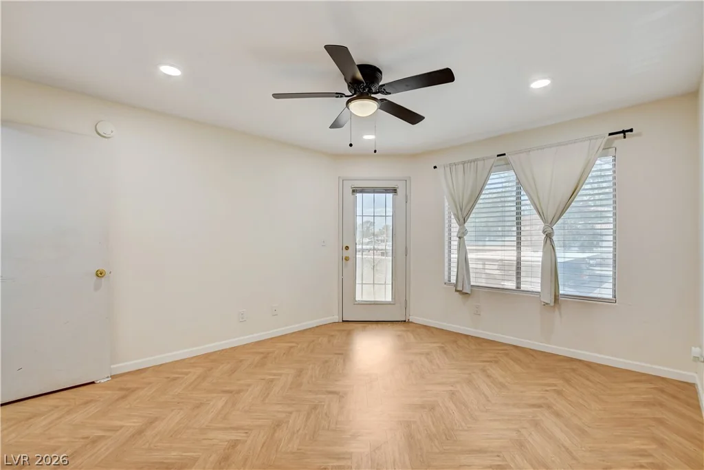 3053 Casey, Las Vegas, NV 89120
