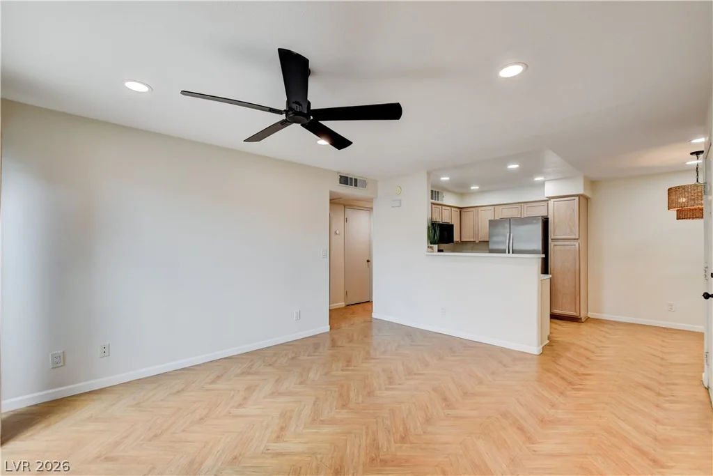 3053 Casey, Las Vegas, NV 89120