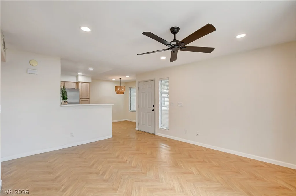 3053 Casey, Las Vegas, NV 89120