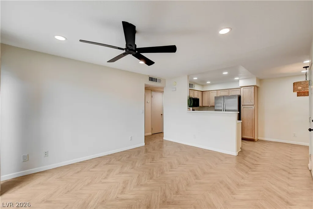 3053 Casey, Las Vegas, NV 89120