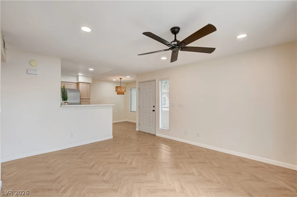 3053 Casey, Las Vegas, NV 89120
