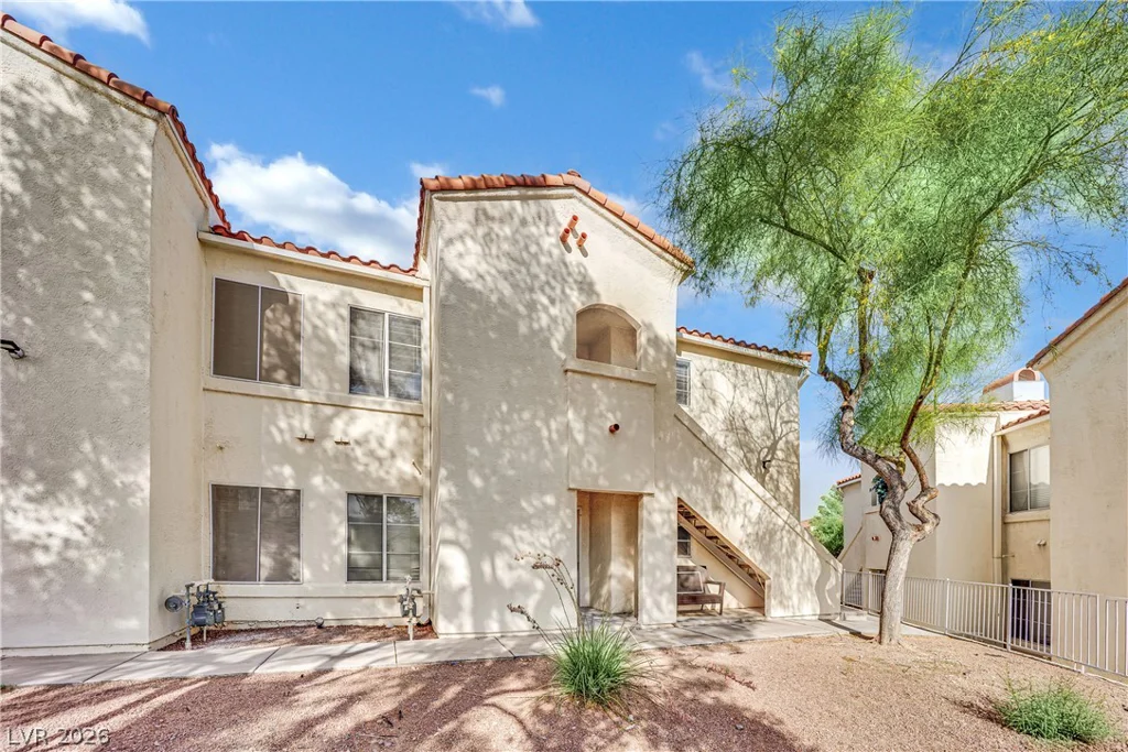 698 Racetrack, Henderson, NV 89015
