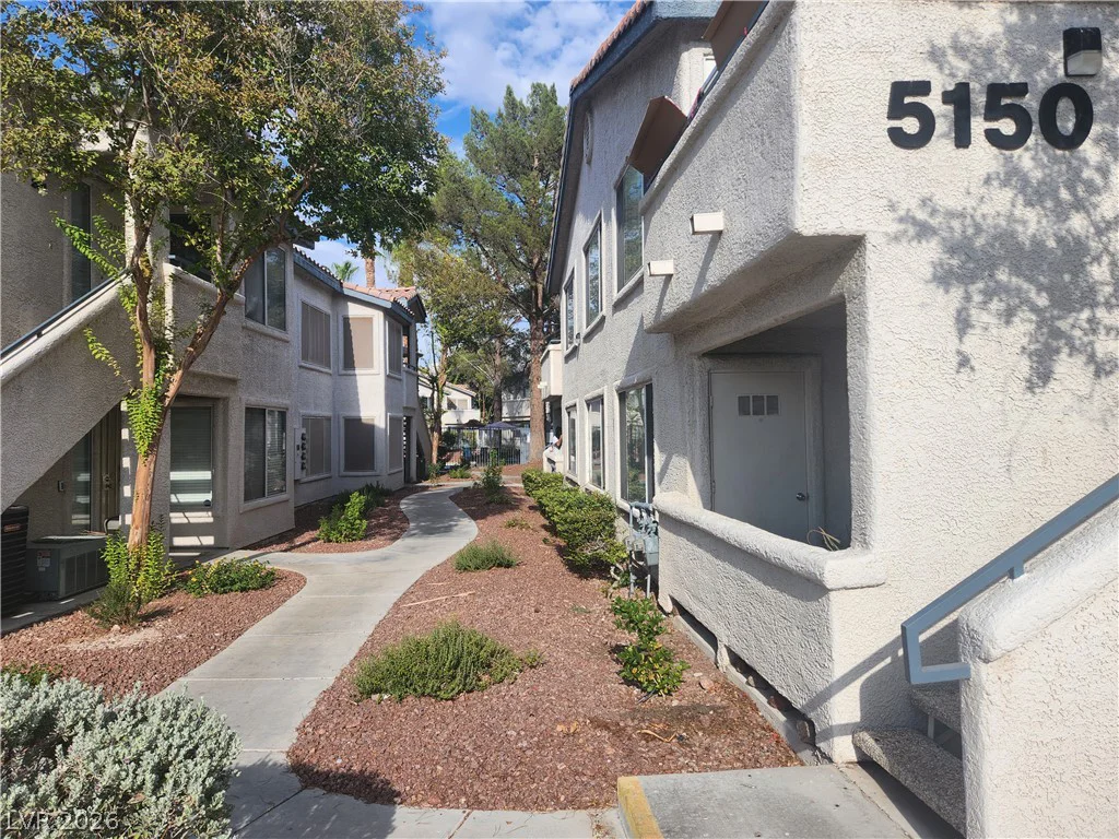 5150 Mandalay Springs, Las Vegas, NV 89120