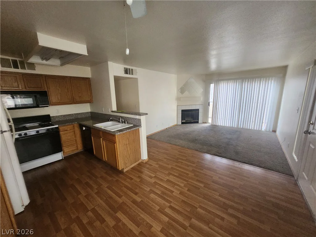 5150 Mandalay Springs, Las Vegas, NV 89120