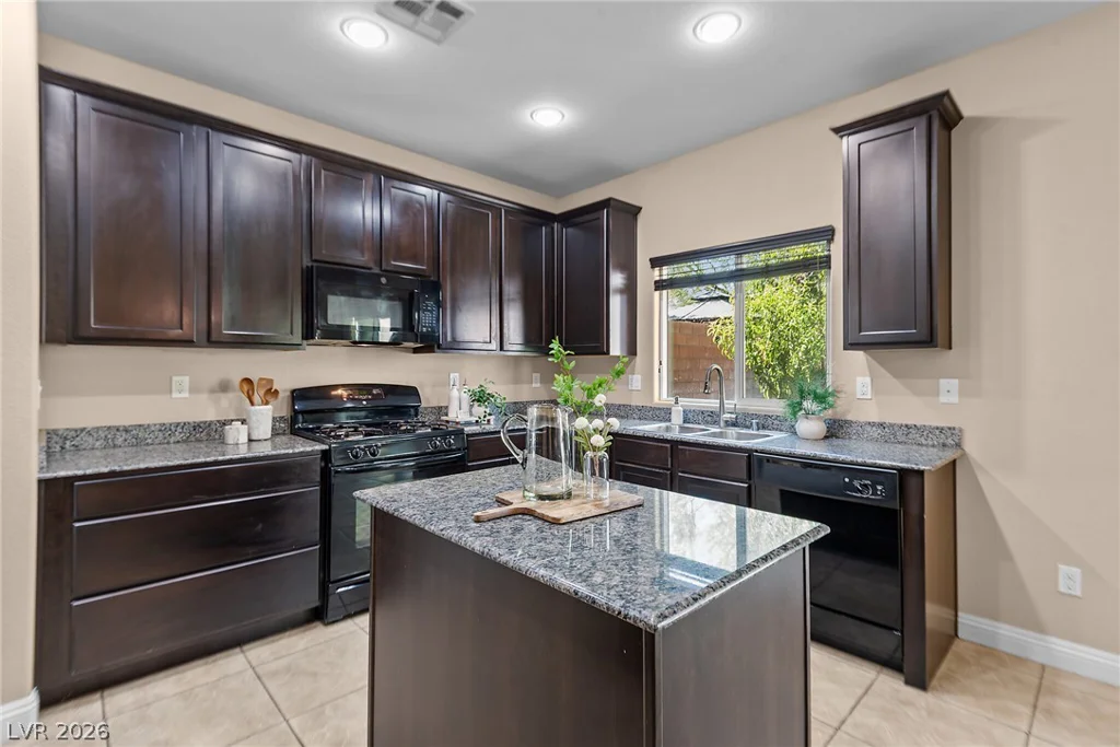 10248 Gibson Isle, Las Vegas, NV 89166