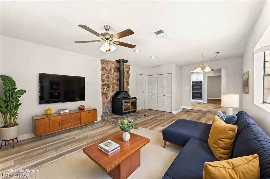 7313 Gray, Las Vegas, NV 89145