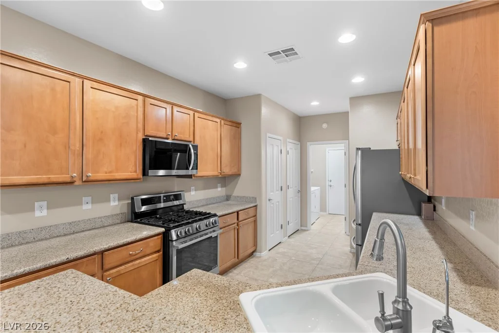 7725 Island Rail, North Las Vegas, NV 89084