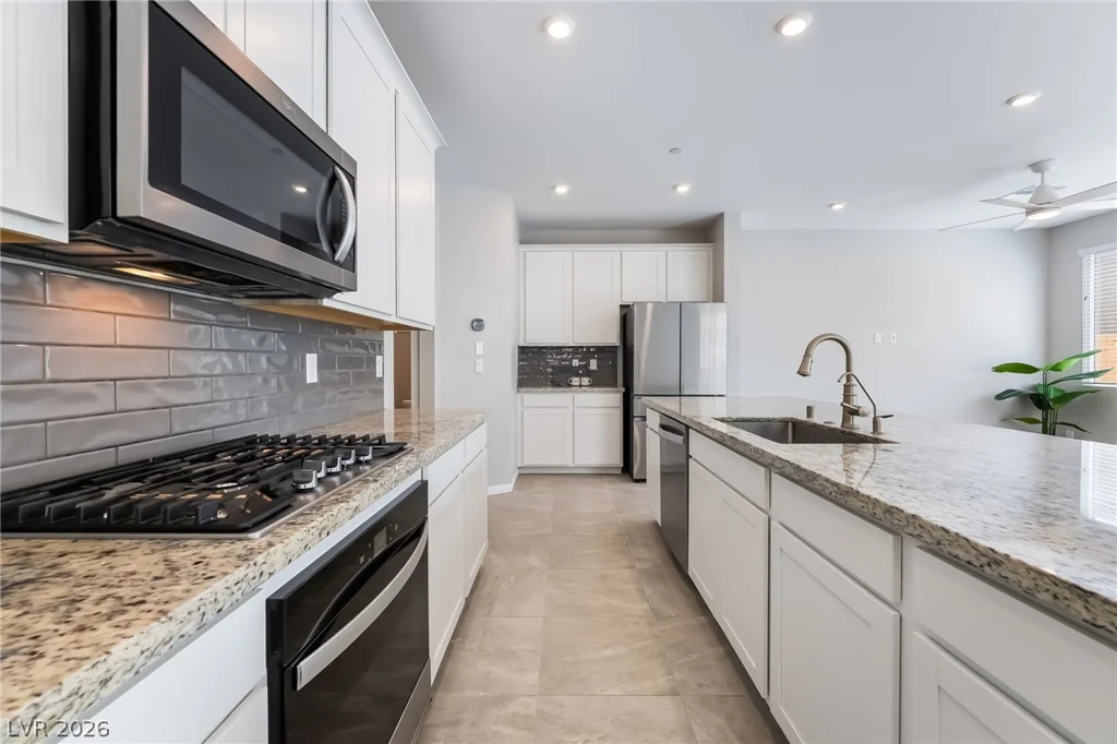 869 Greenspire, Henderson, NV 89011