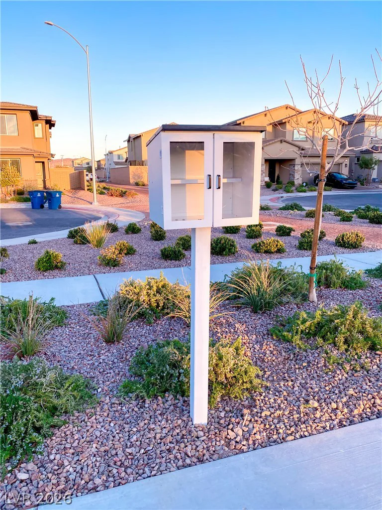 869 Greenspire, Henderson, NV 89011