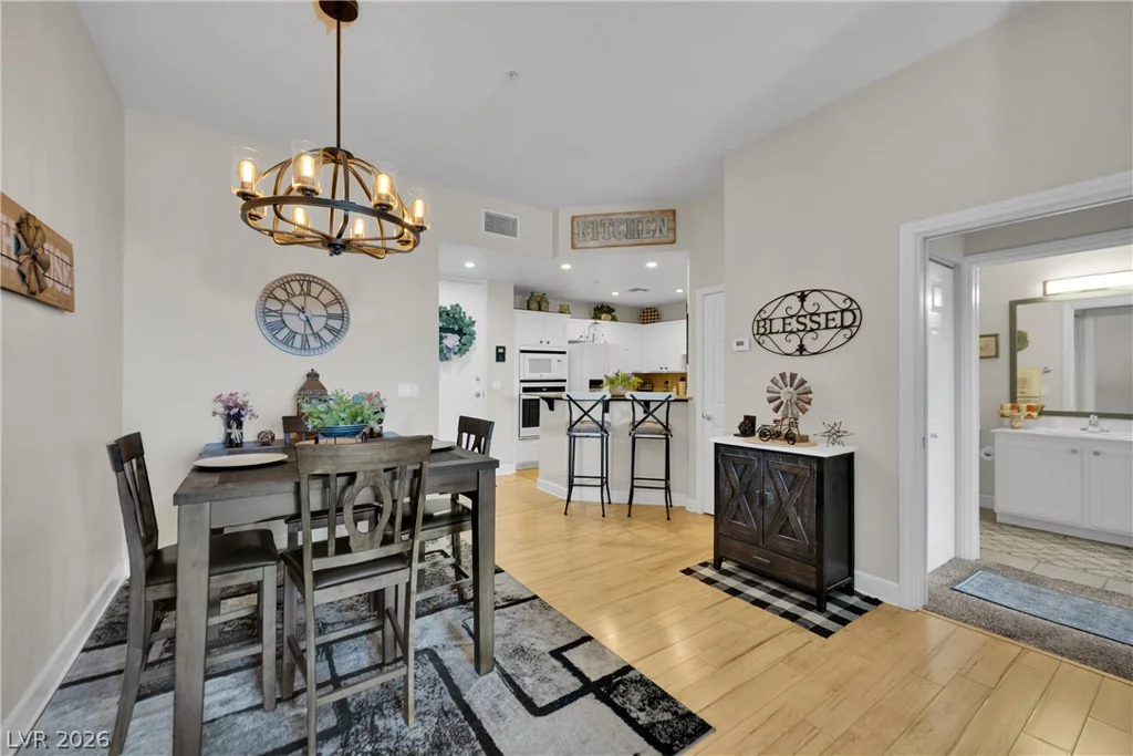 83 Agate, Las Vegas, NV 89123