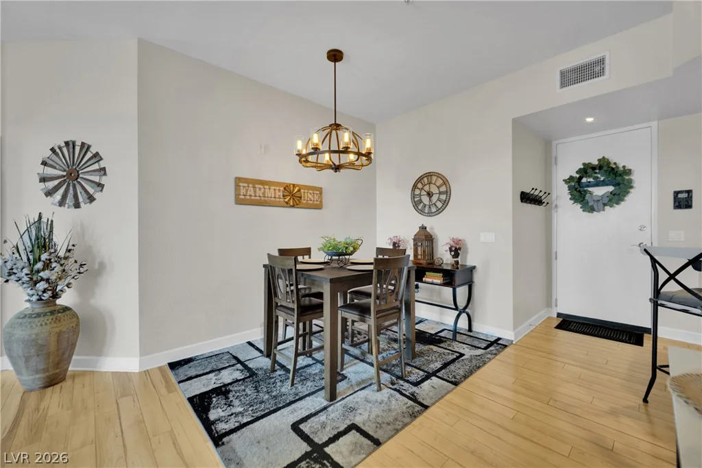 83 Agate, Las Vegas, NV 89123