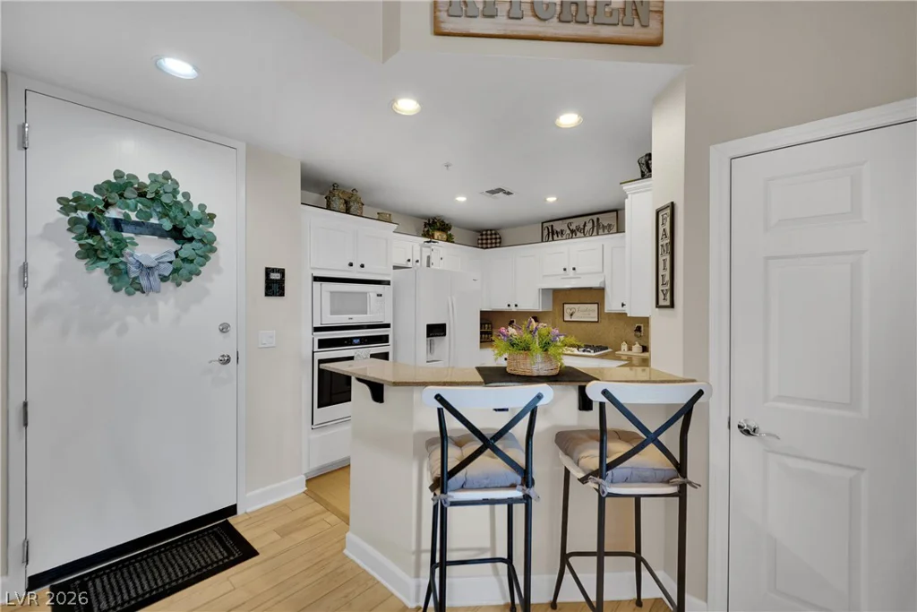 83 Agate, Las Vegas, NV 89123