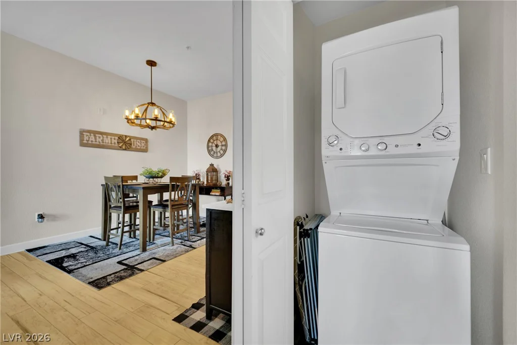 83 Agate, Las Vegas, NV 89123