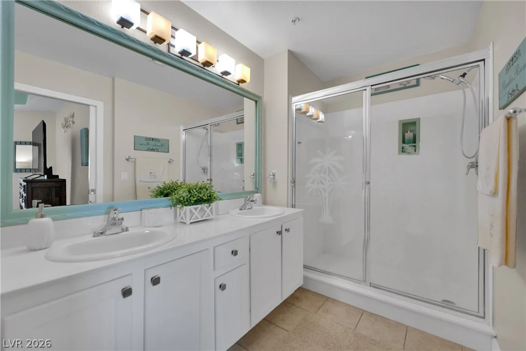 83 Agate, Las Vegas, NV 89123