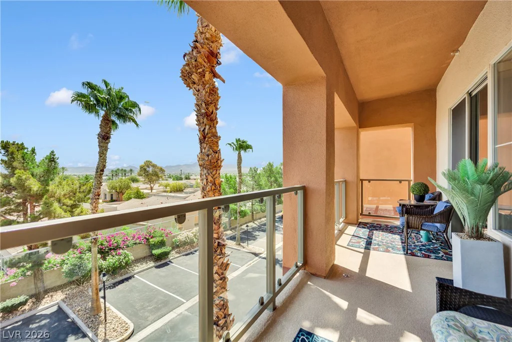 83 Agate, Las Vegas, NV 89123