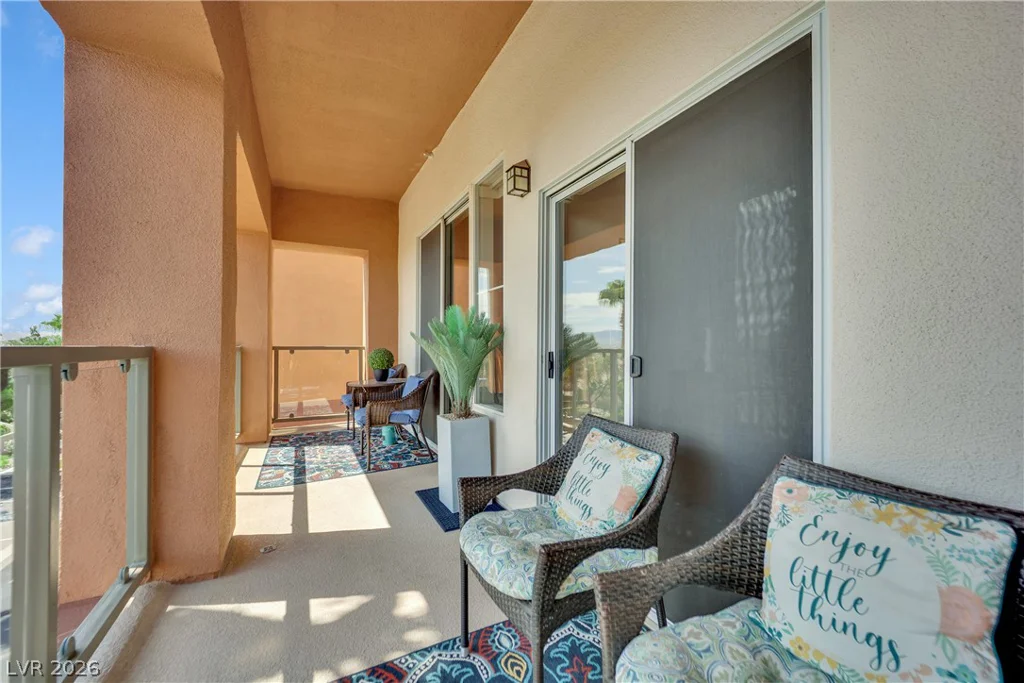 83 Agate, Las Vegas, NV 89123