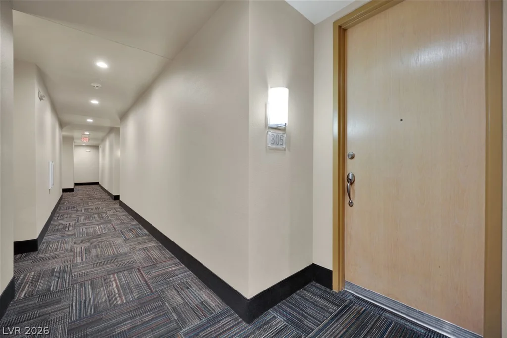 83 Agate, Las Vegas, NV 89123