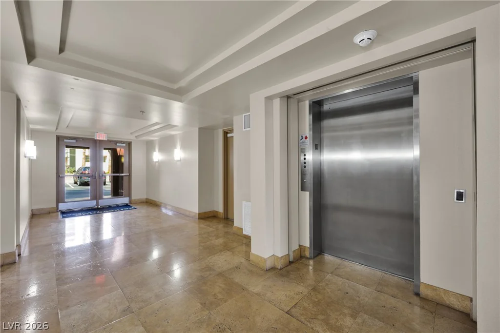 83 Agate, Las Vegas, NV 89123