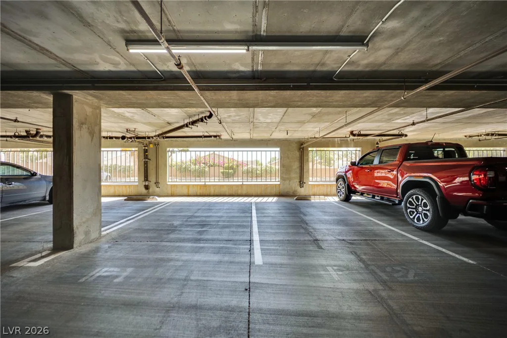 83 Agate, Las Vegas, NV 89123