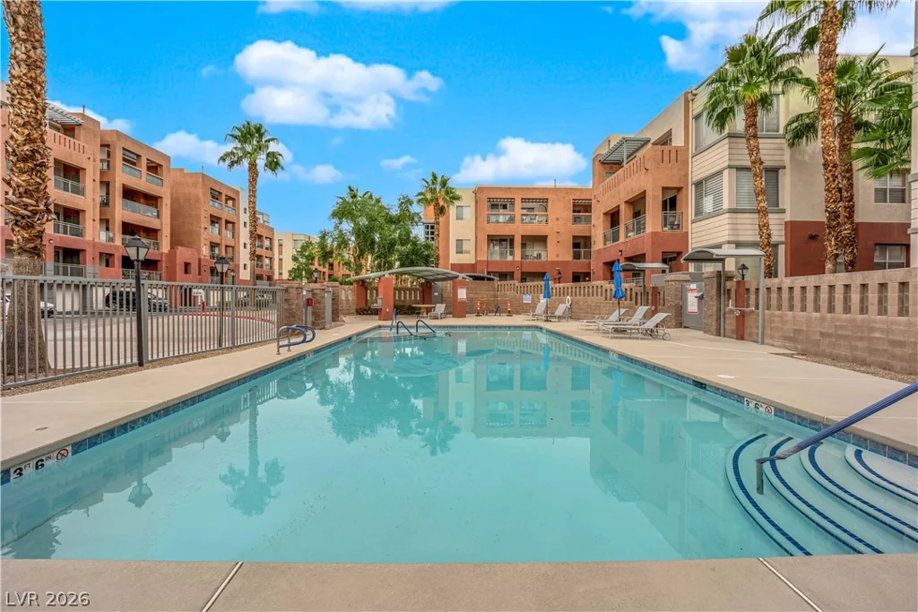 83 Agate, Las Vegas, NV 89123