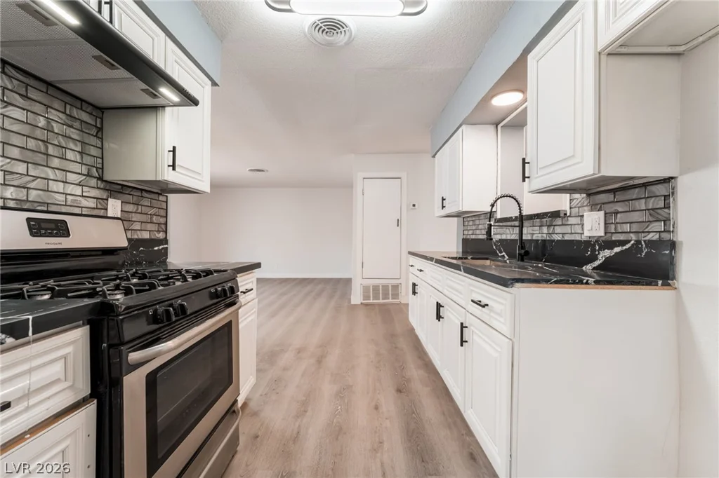 3903 Sequoia, Las Vegas, NV 89110