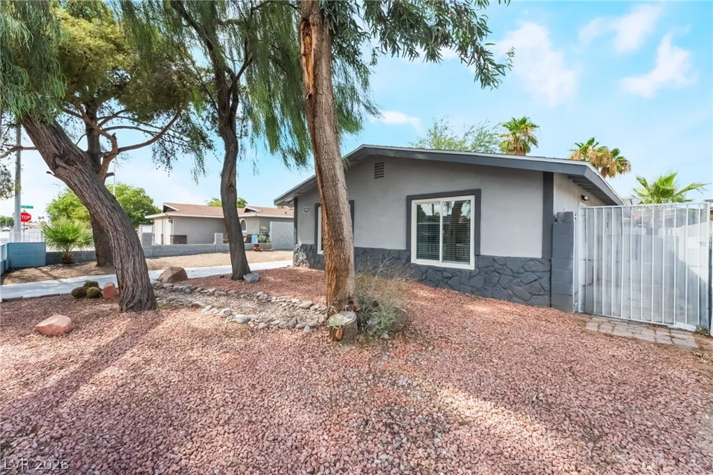 3903 Sequoia, Las Vegas, NV 89110