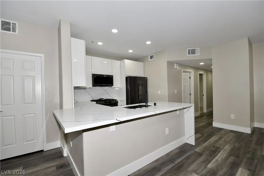 7173 Durango, Las Vegas, NV 89113