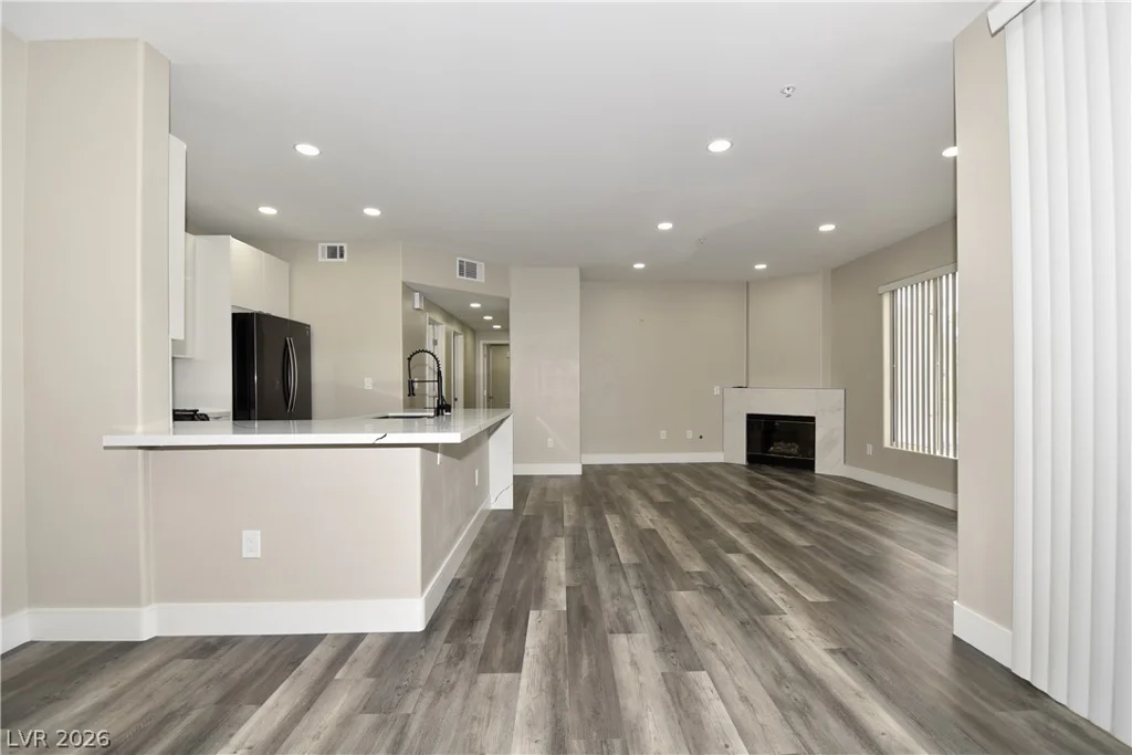 7173 Durango, Las Vegas, NV 89113