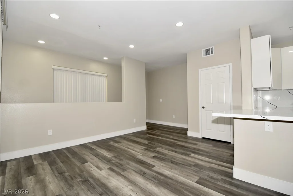 7173 Durango, Las Vegas, NV 89113
