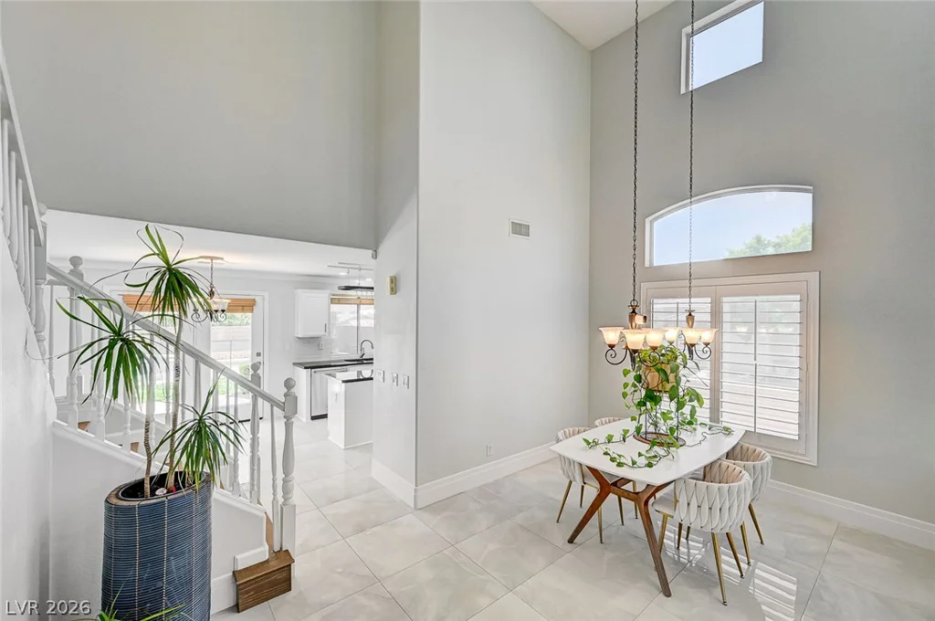 3720 Russell Peterson, Las Vegas, NV 89129