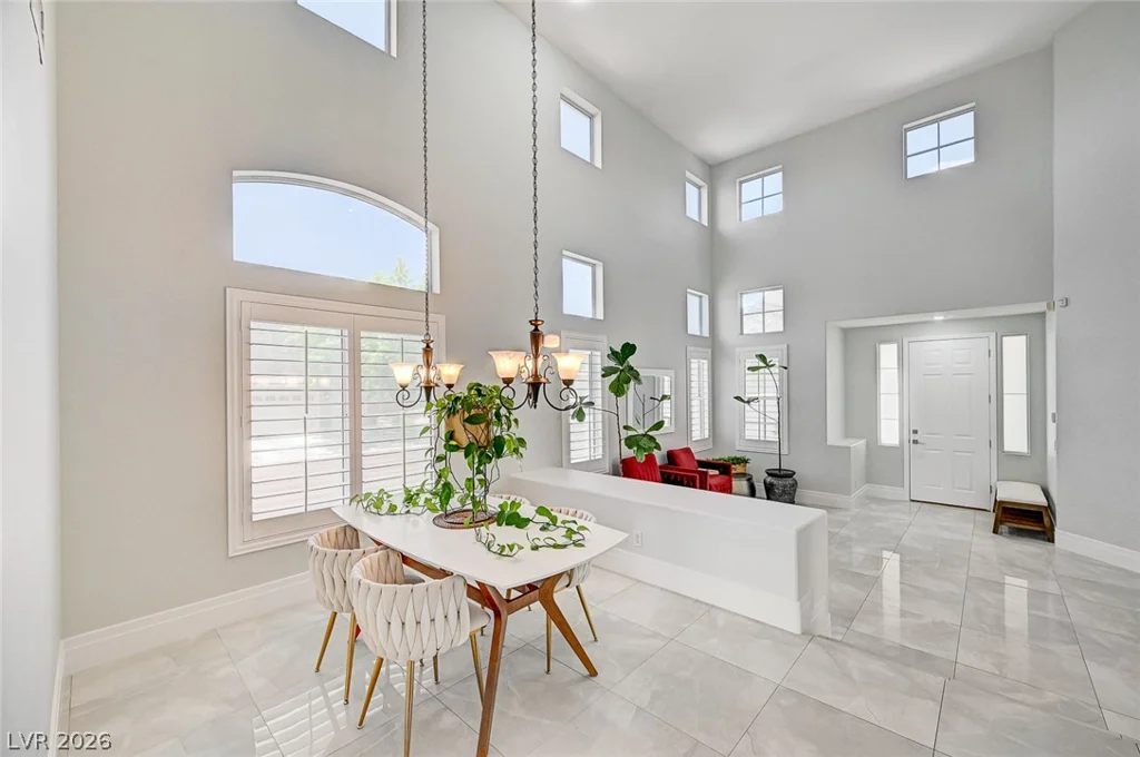 3720 Russell Peterson, Las Vegas, NV 89129