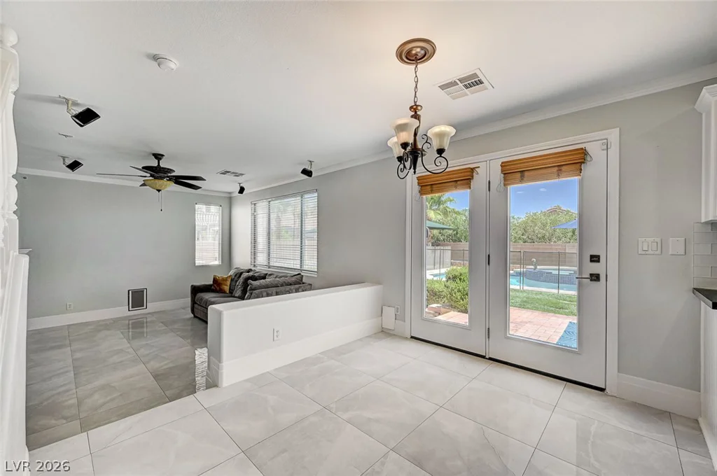 3720 Russell Peterson, Las Vegas, NV 89129