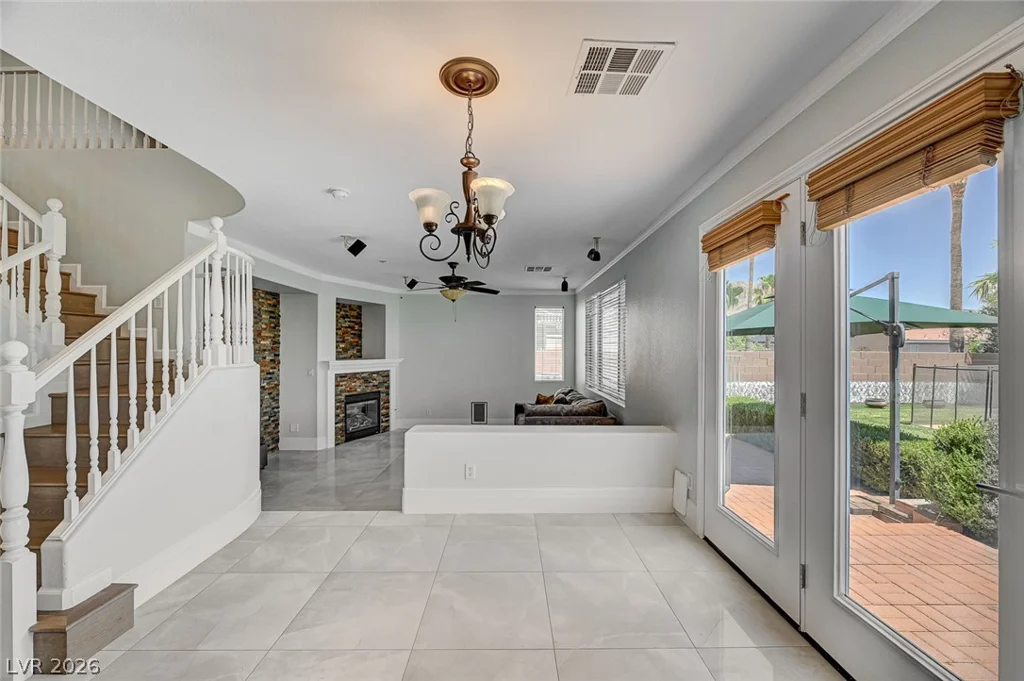 3720 Russell Peterson, Las Vegas, NV 89129