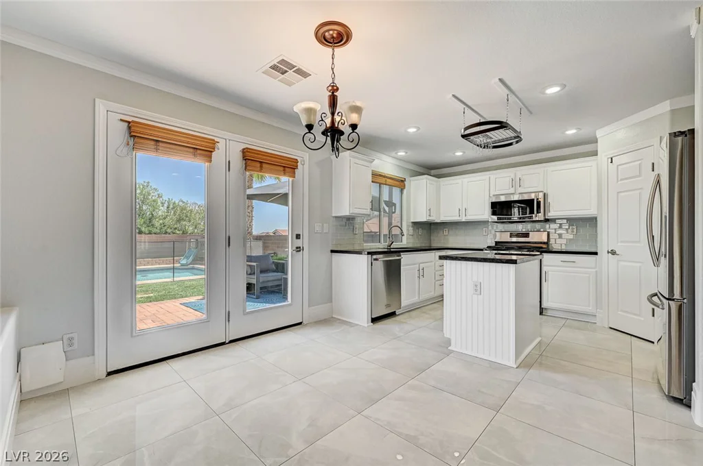 3720 Russell Peterson, Las Vegas, NV 89129