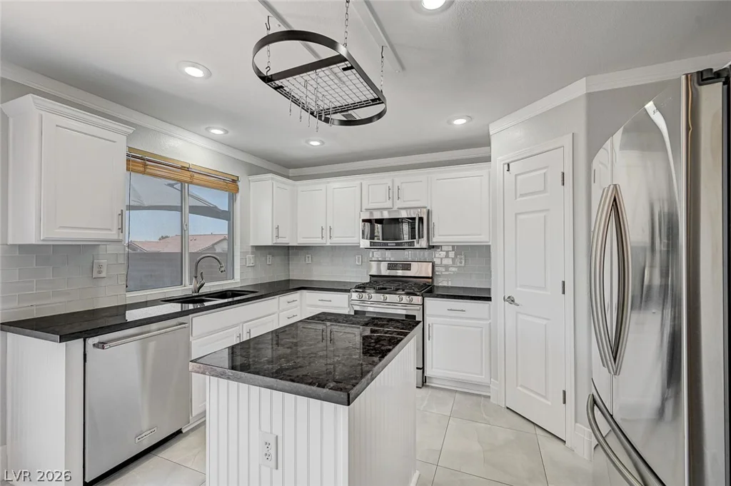 3720 Russell Peterson, Las Vegas, NV 89129