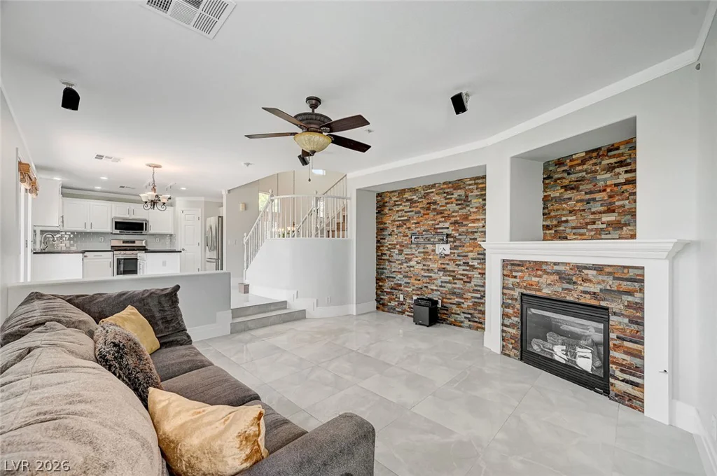 3720 Russell Peterson, Las Vegas, NV 89129