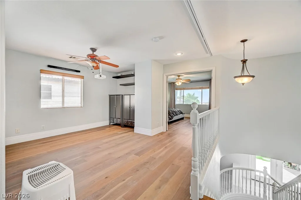 3720 Russell Peterson, Las Vegas, NV 89129
