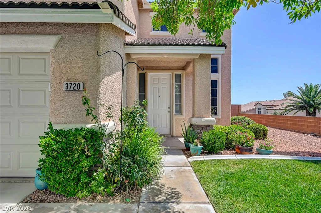 3720 Russell Peterson, Las Vegas, NV 89129
