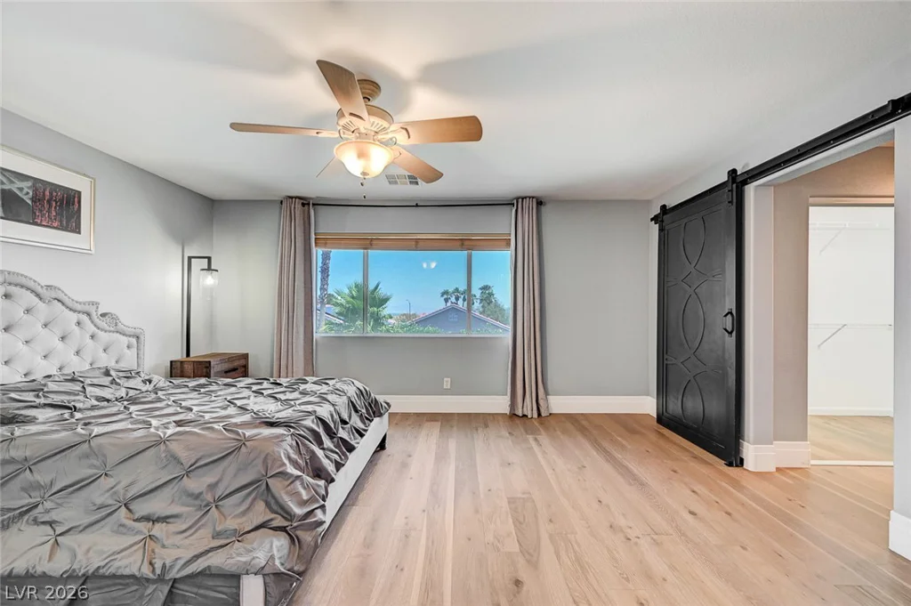 3720 Russell Peterson, Las Vegas, NV 89129