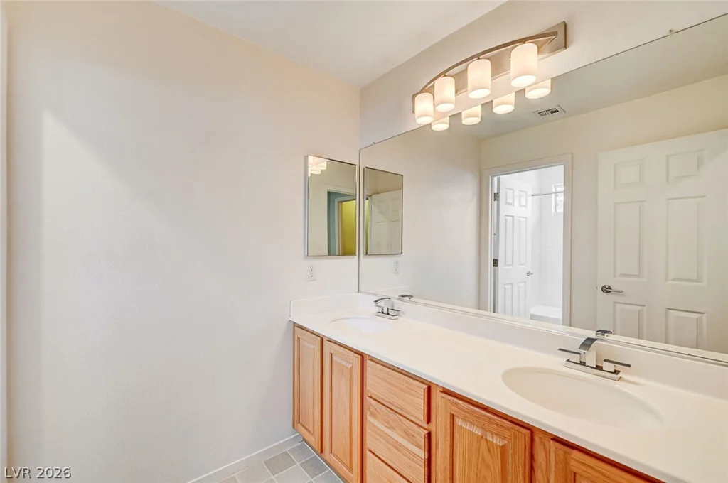 3720 Russell Peterson, Las Vegas, NV 89129