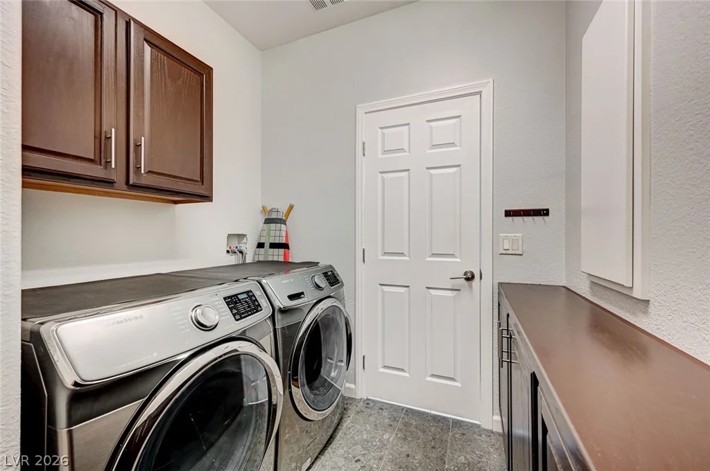 3720 Russell Peterson, Las Vegas, NV 89129