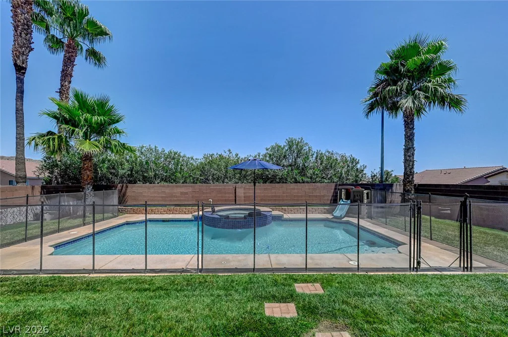 3720 Russell Peterson, Las Vegas, NV 89129