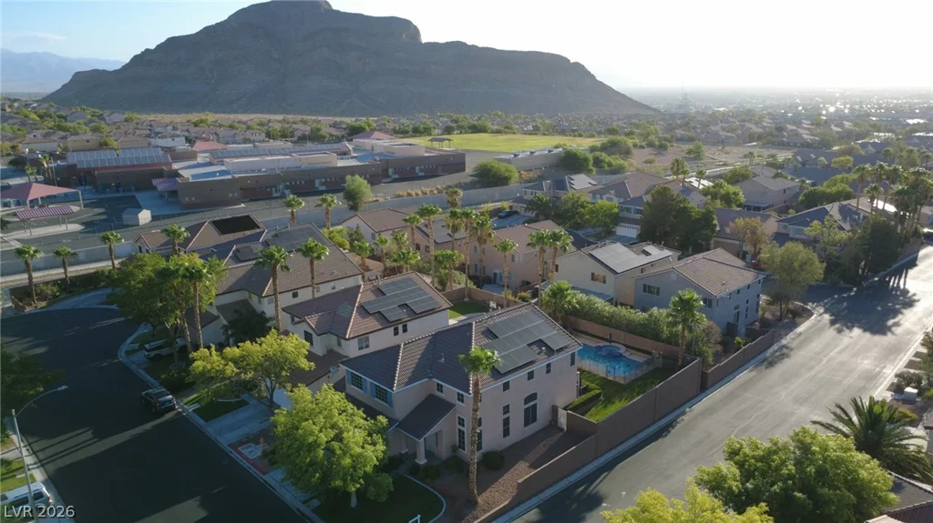 3720 Russell Peterson, Las Vegas, NV 89129
