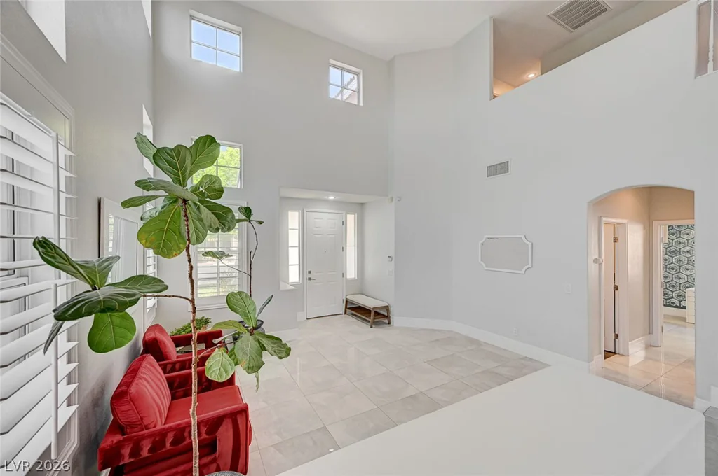 3720 Russell Peterson, Las Vegas, NV 89129