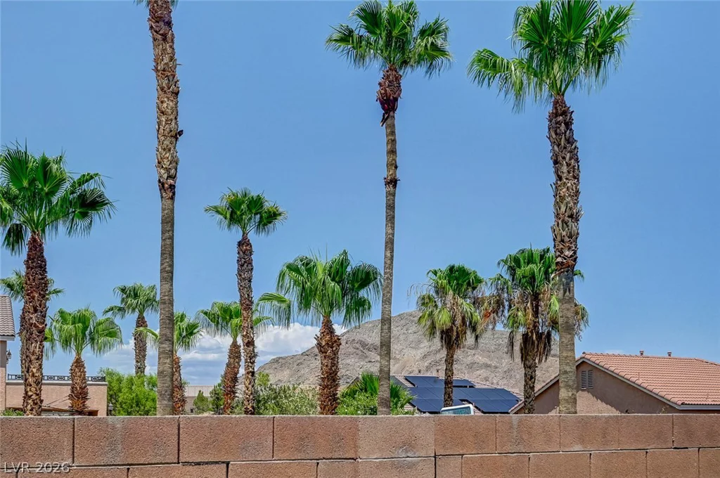 3720 Russell Peterson, Las Vegas, NV 89129
