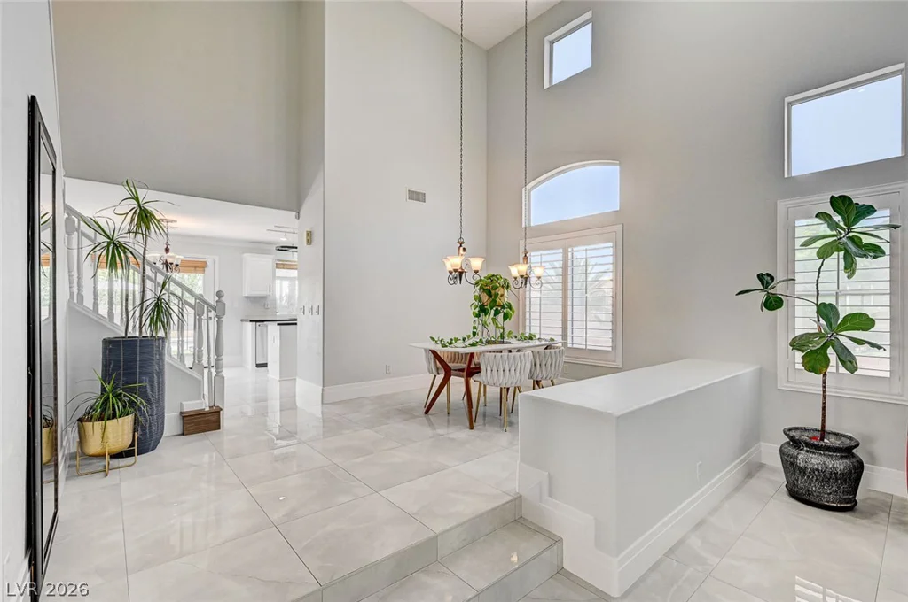 3720 Russell Peterson, Las Vegas, NV 89129